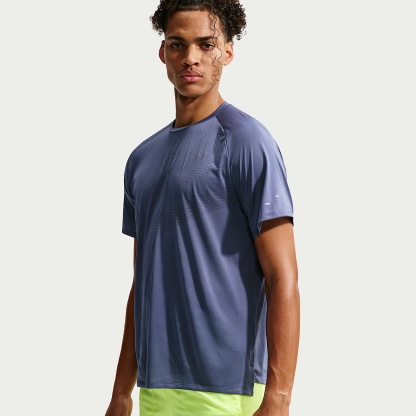 Nike Stride - Nike Stride Dri-FIT ADV Kurzarm-Laufoberteil (Herren)