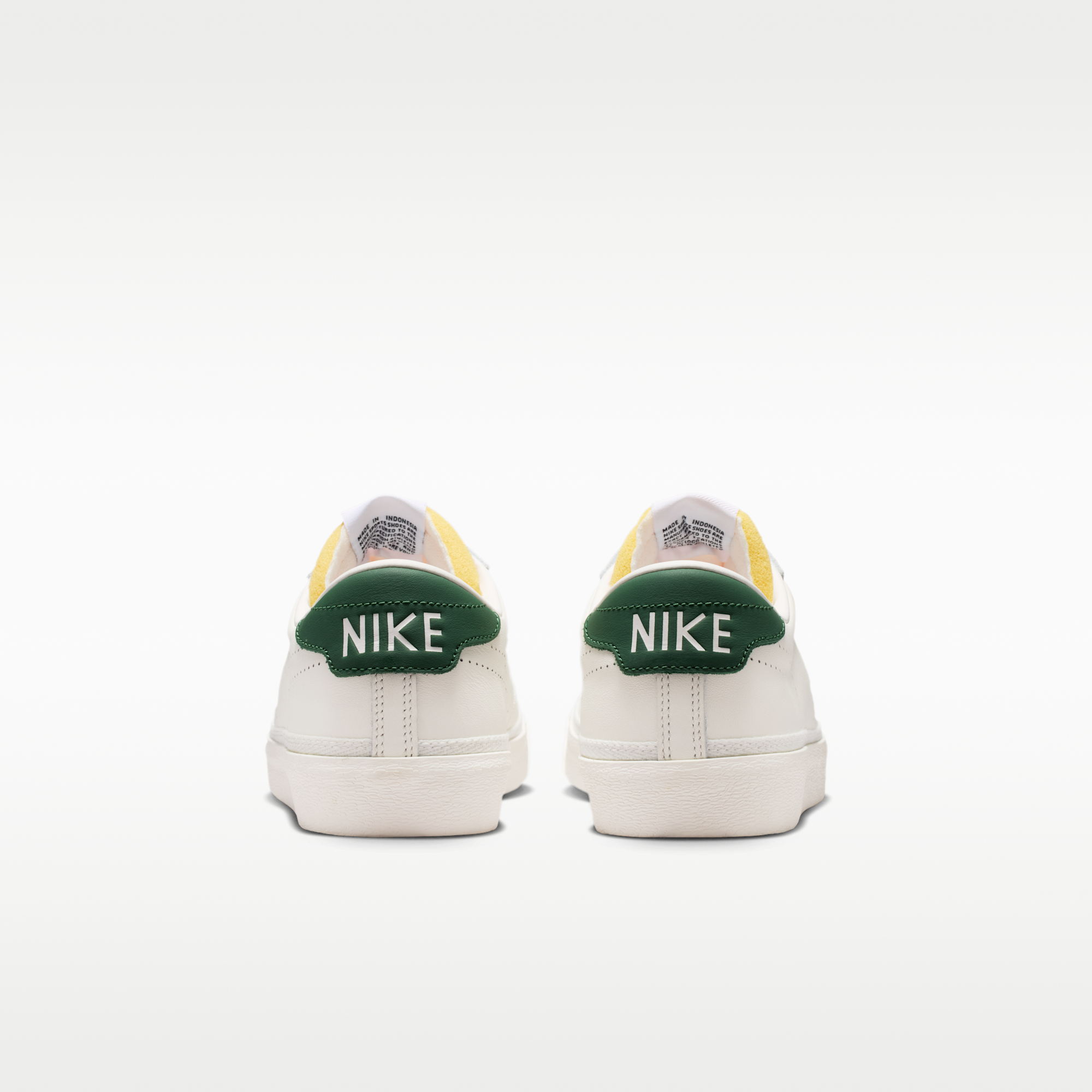 Nike Tennis Classic - Sail/Fir/Team Orange/Sail - 6