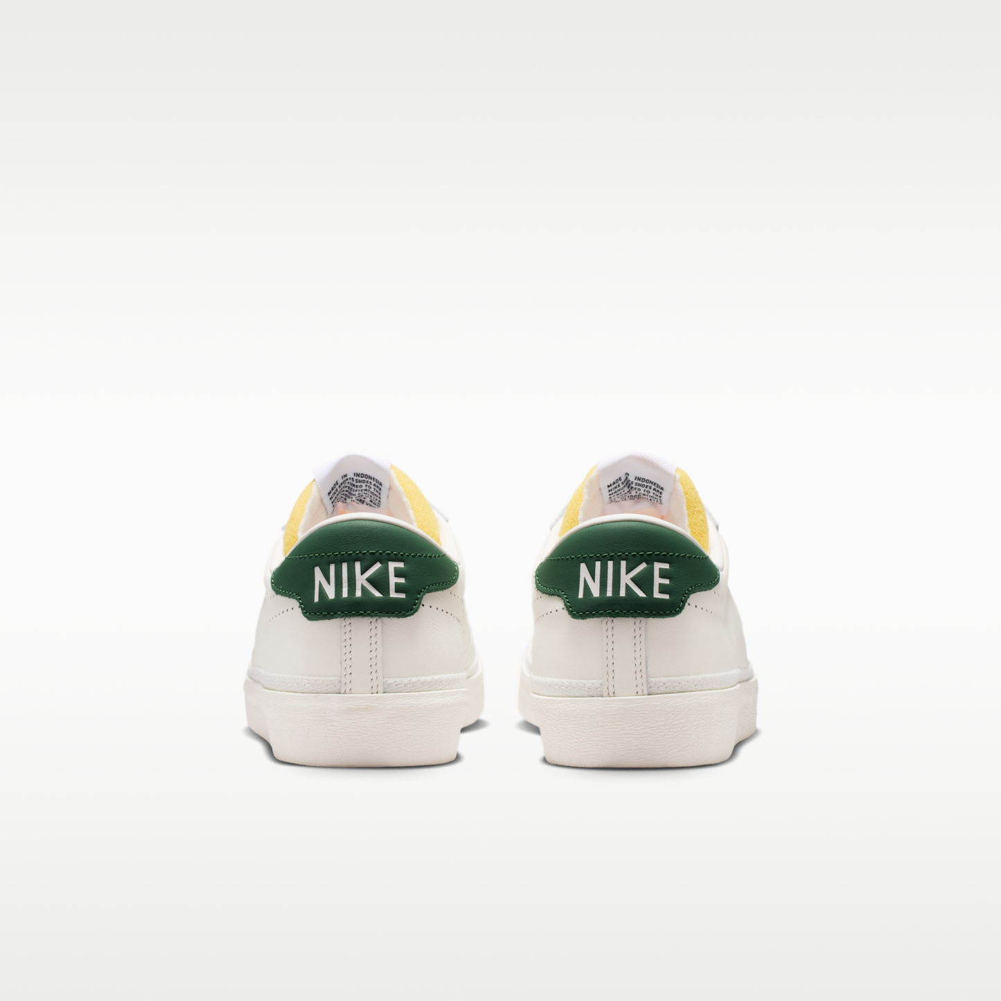 Nike Tennis Classic - Sail/Fir/Team Orange/Sail - 6
