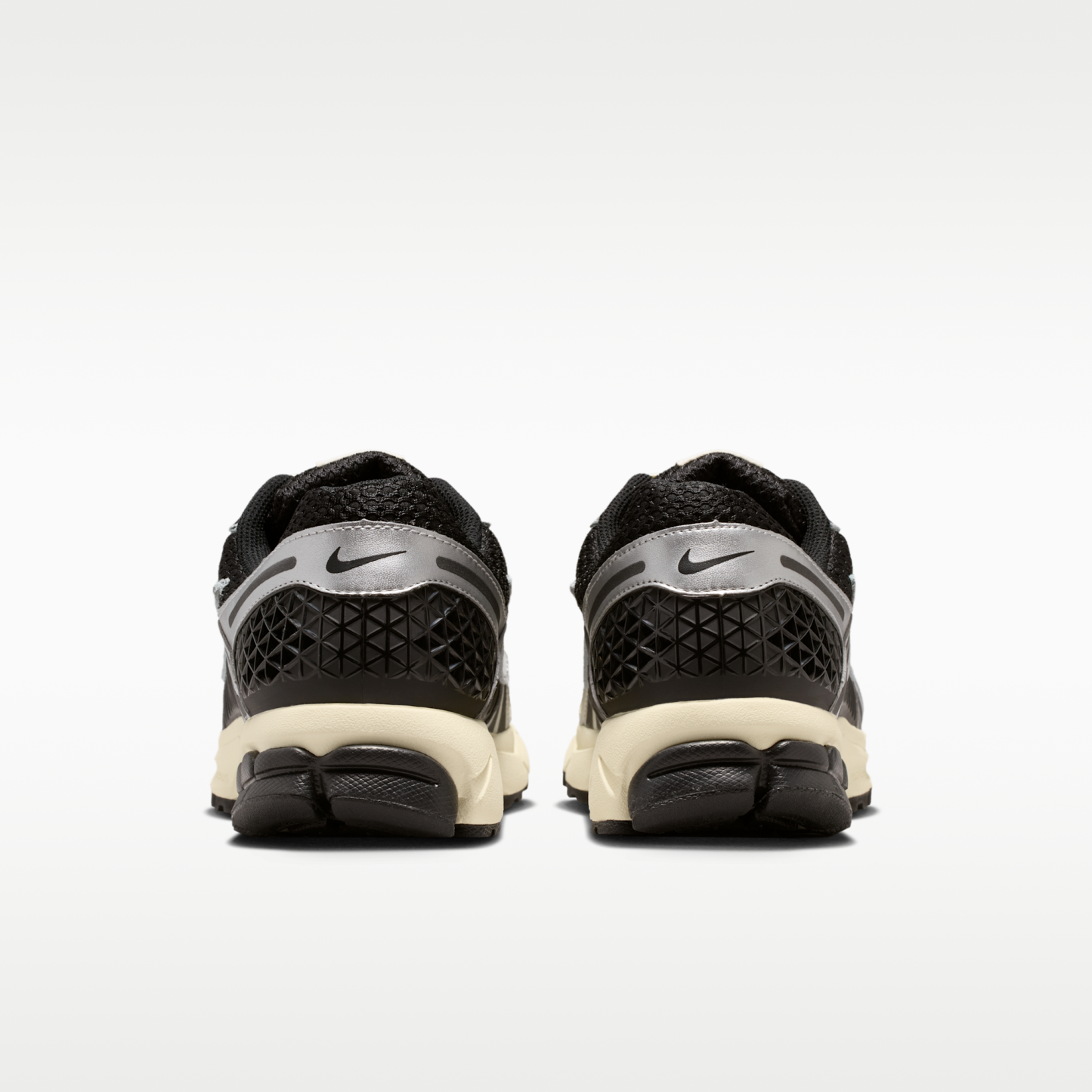 Nike Zoom Vomero 5 - Μαύρο/Metallic Silver/Coconut Milk/Chrome - 6