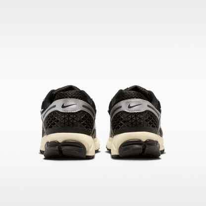 Nike Zoom Vomero 5 - Μαύρο/Metallic Silver/Coconut Milk/Chrome - 6