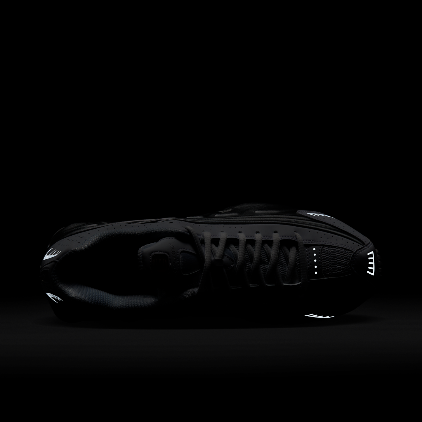 Nike Shox R4 - Λευκό/Λευκό/Bright Crimson/Metallic Silver - 9