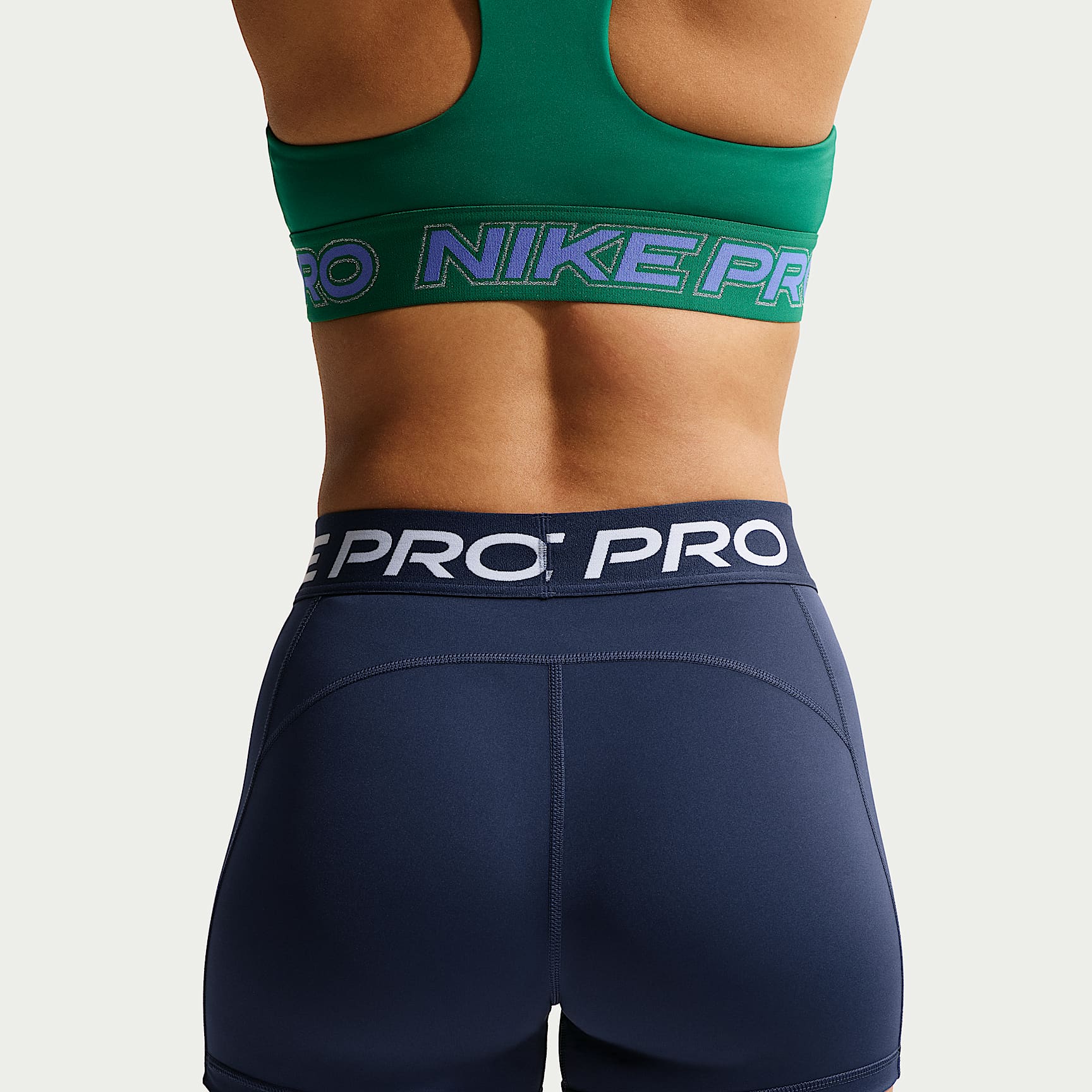 Nike Pro - Nike Pro Grafik Bike-Shorts mit mittelhohem Bund (Damen, ca. 7,5 cm)