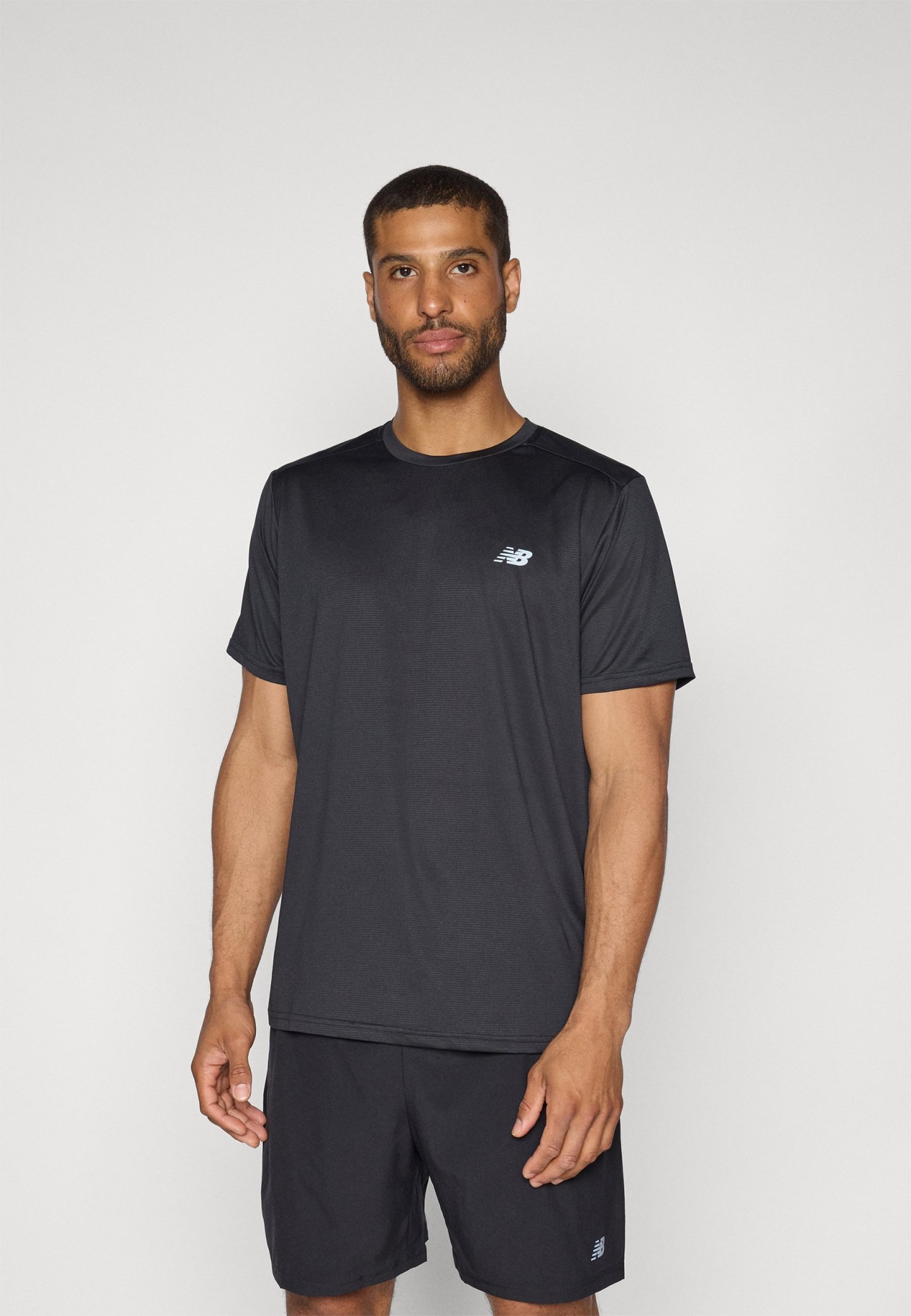 New Balance SPORT ESSENTIALS - Camiseta deportiva - black