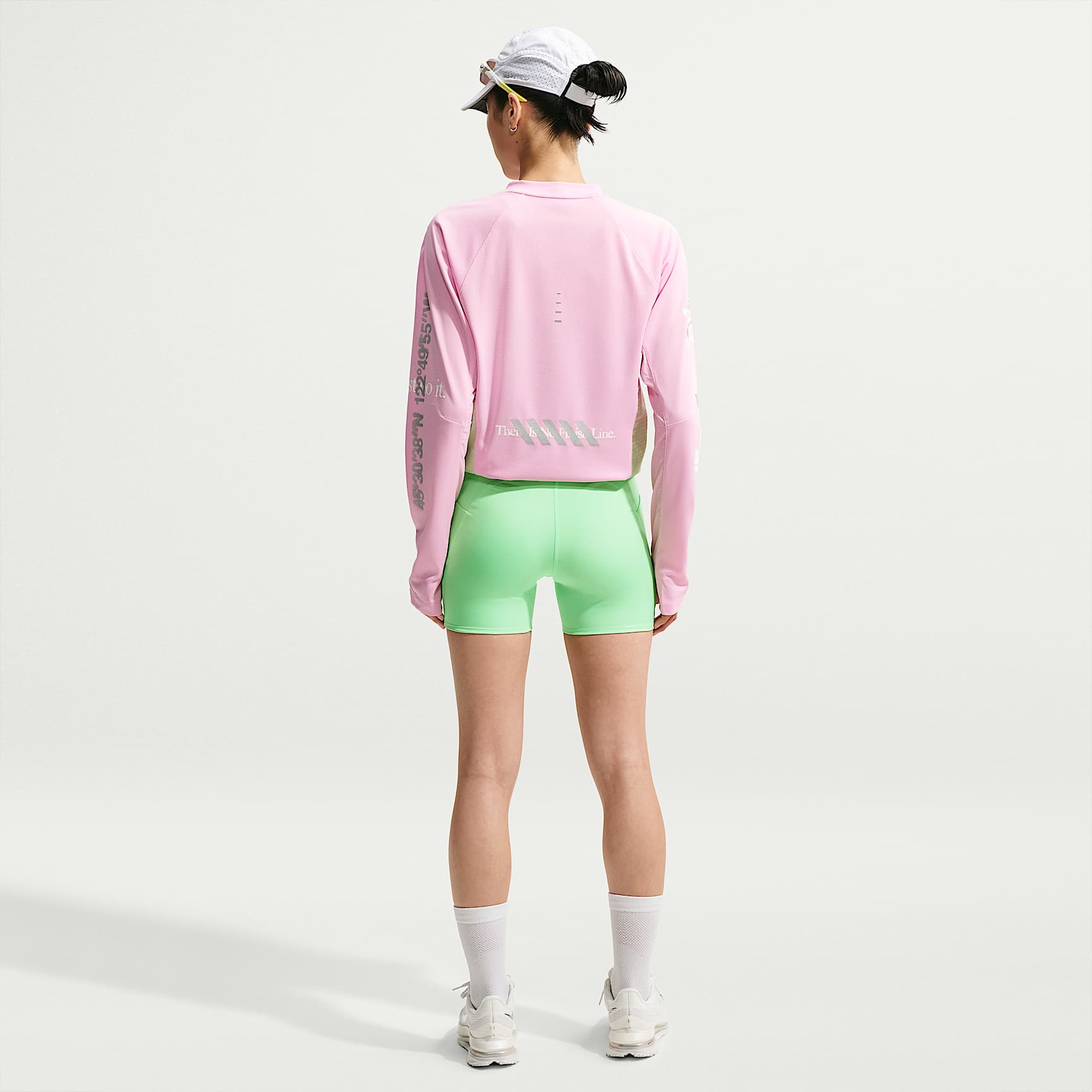 Nike Swift - Nike Swift Damen-Laufshorts mit hohem Taillenbund und Taschen (ca. 10 cm)