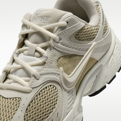 Nike V5 RNR - Desert Khaki/Phantom/Sail/Light Bone - 7