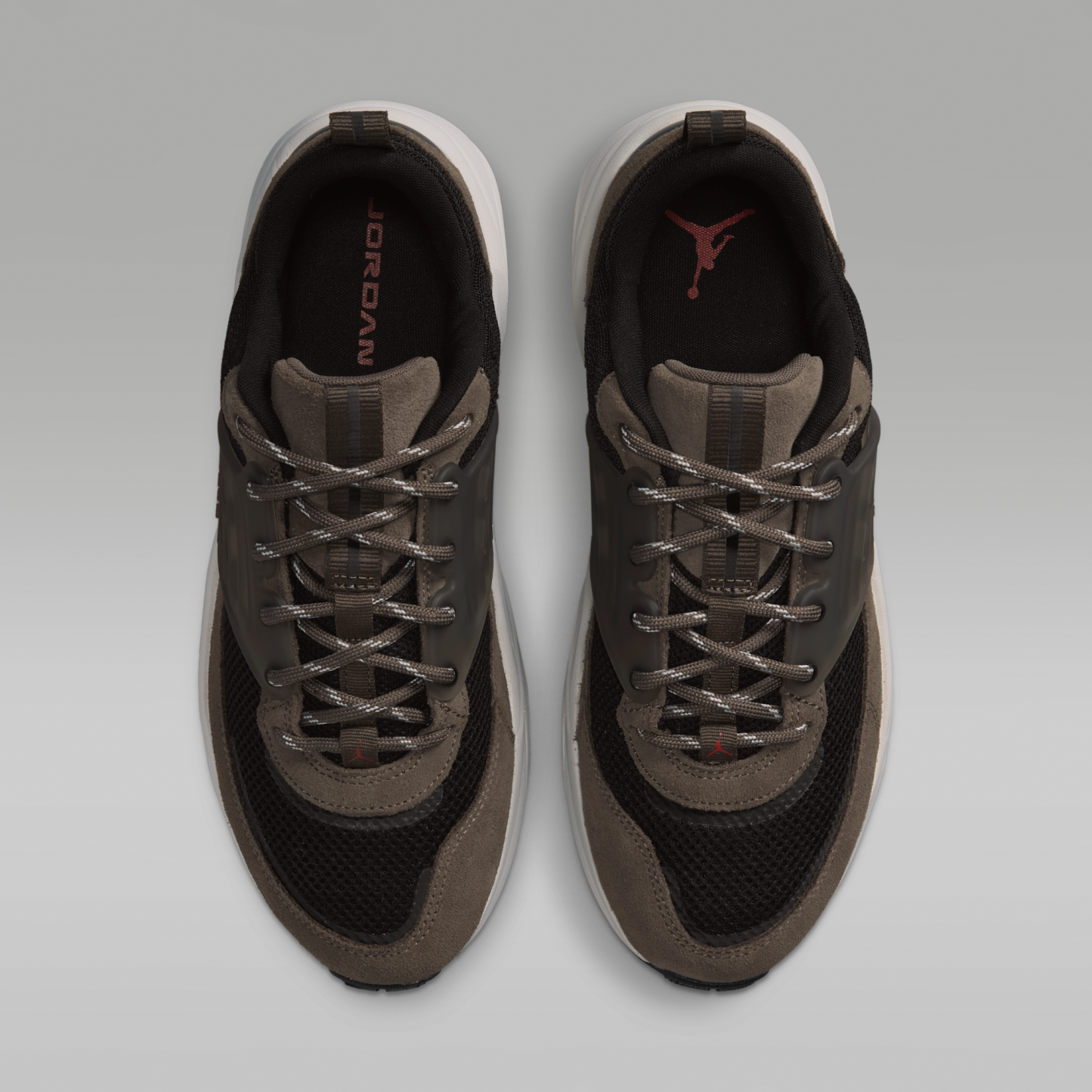 Jordan Trunner O/S - Palomino/Μαύρο/Phantom/University Red - 4