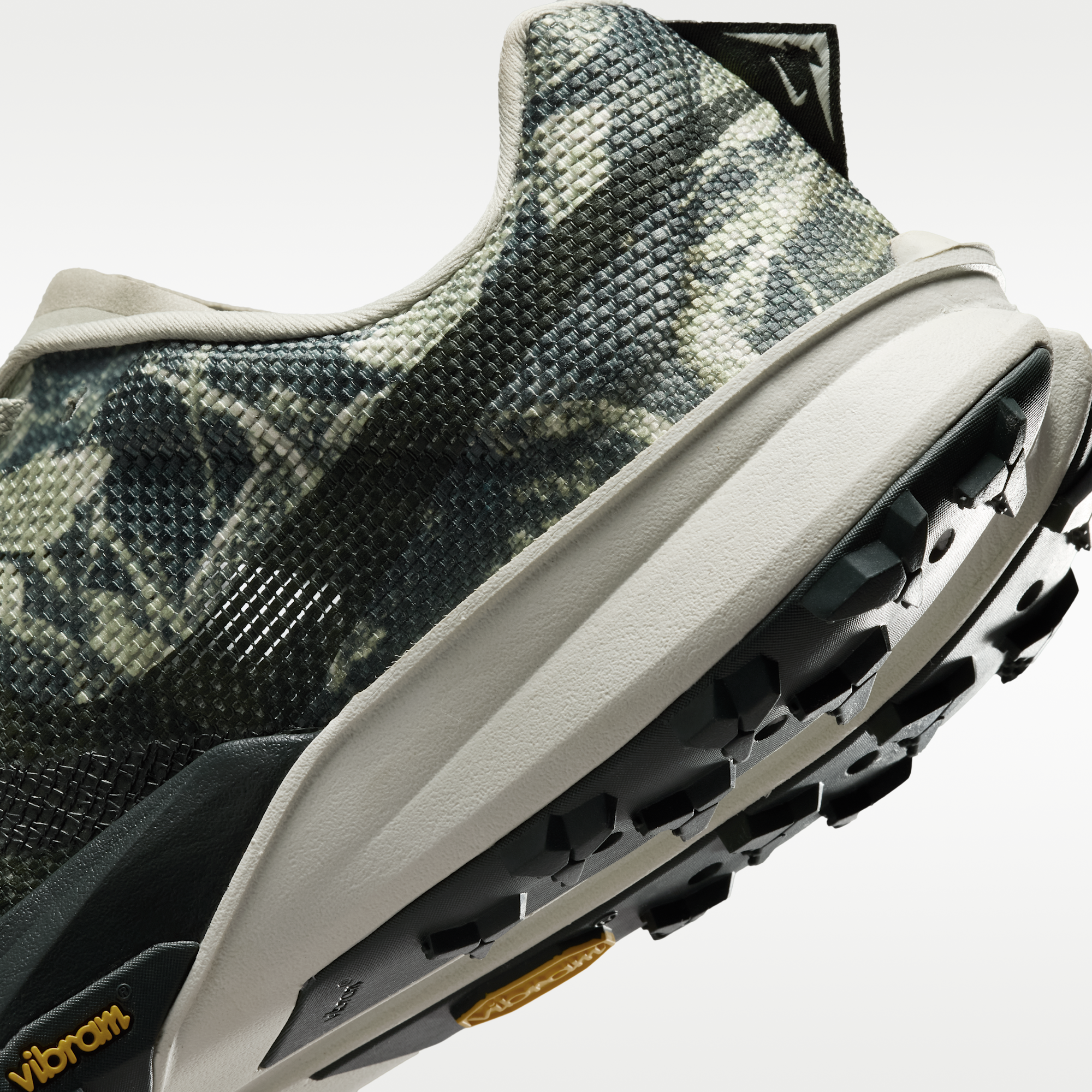 Nike Kiger 10 - Spruce Fog/Sea Glass/Black Spruce - 8