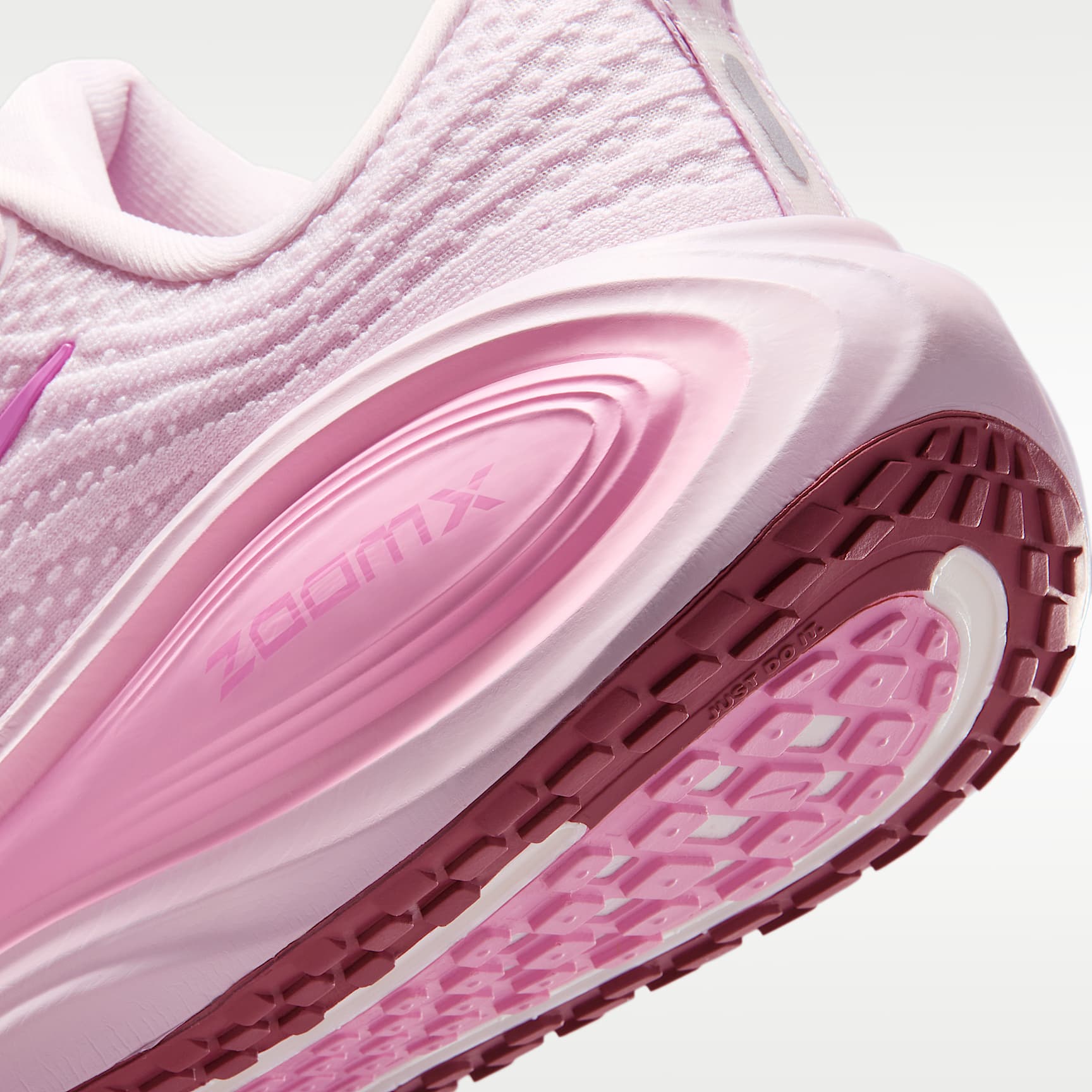 Nike Vomero Plus - Nike Vomero Plus Straßenlaufschuh (Damen)