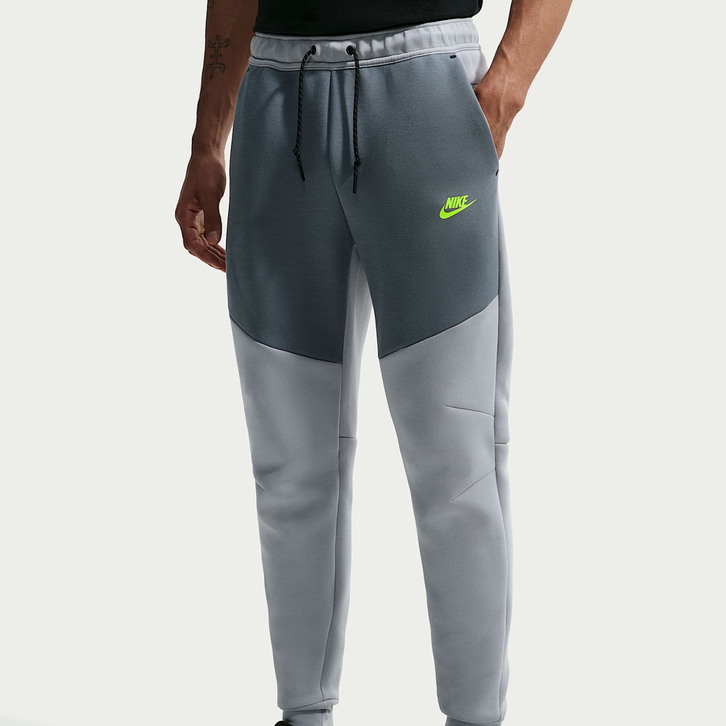 Nike Tech - Nike Tech Fleece-Jogger (Herren)