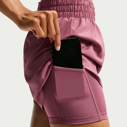 Nike One - Nike One Dri-FIT 2-in-1-Shorts mit hohem Taillenbund für Damen (ca. 7,5 cm)