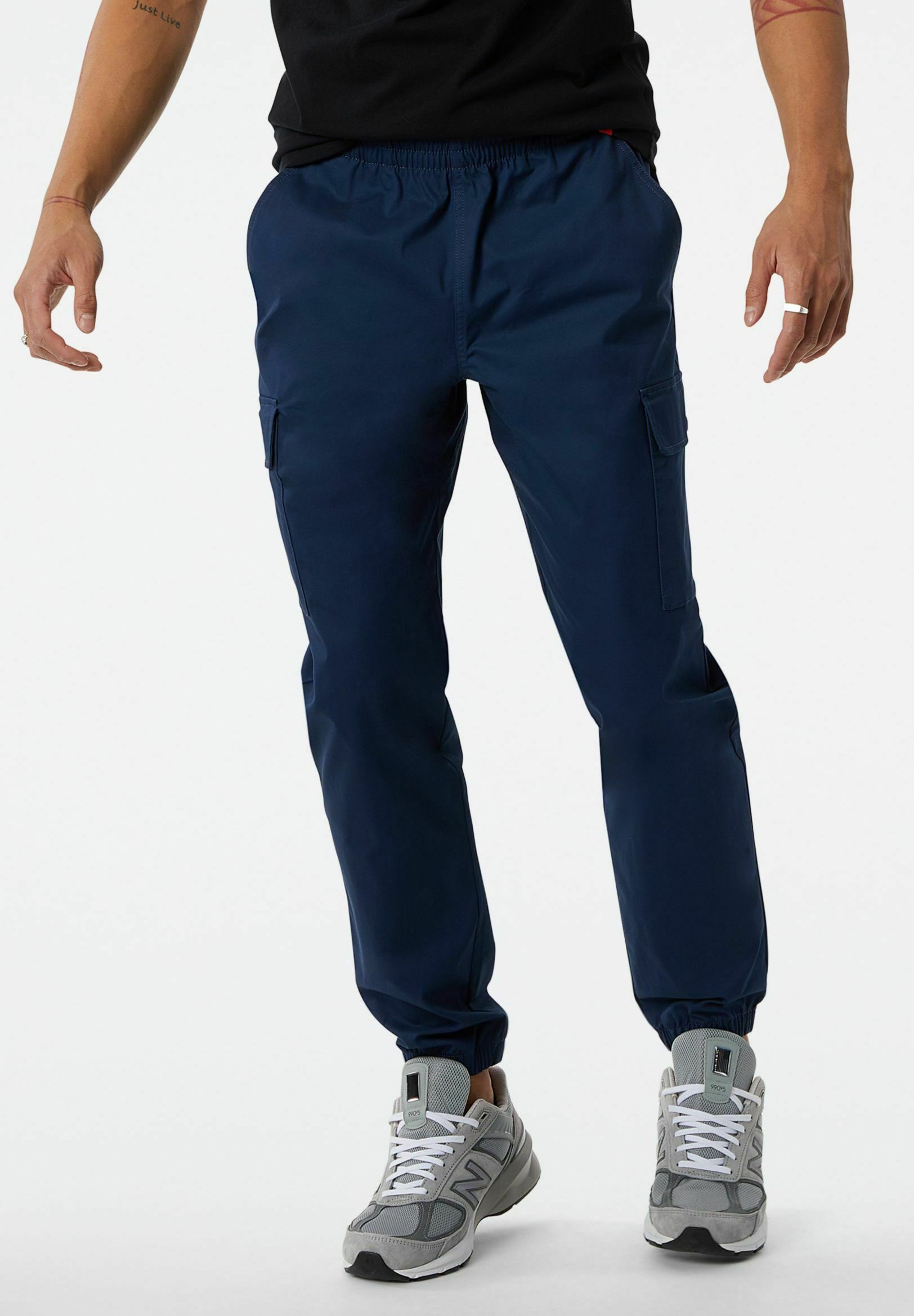 New Balance ATHLETICS - Pantalones cargo - natural indigo