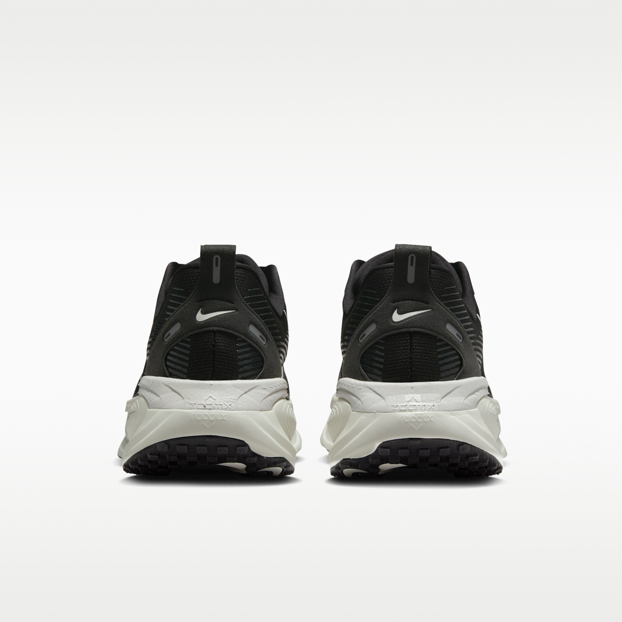 Nike Vomero 18 - Μαύρο/Coconut Milk/Light Iron Ore/Summit White (HM6803-007) - 6