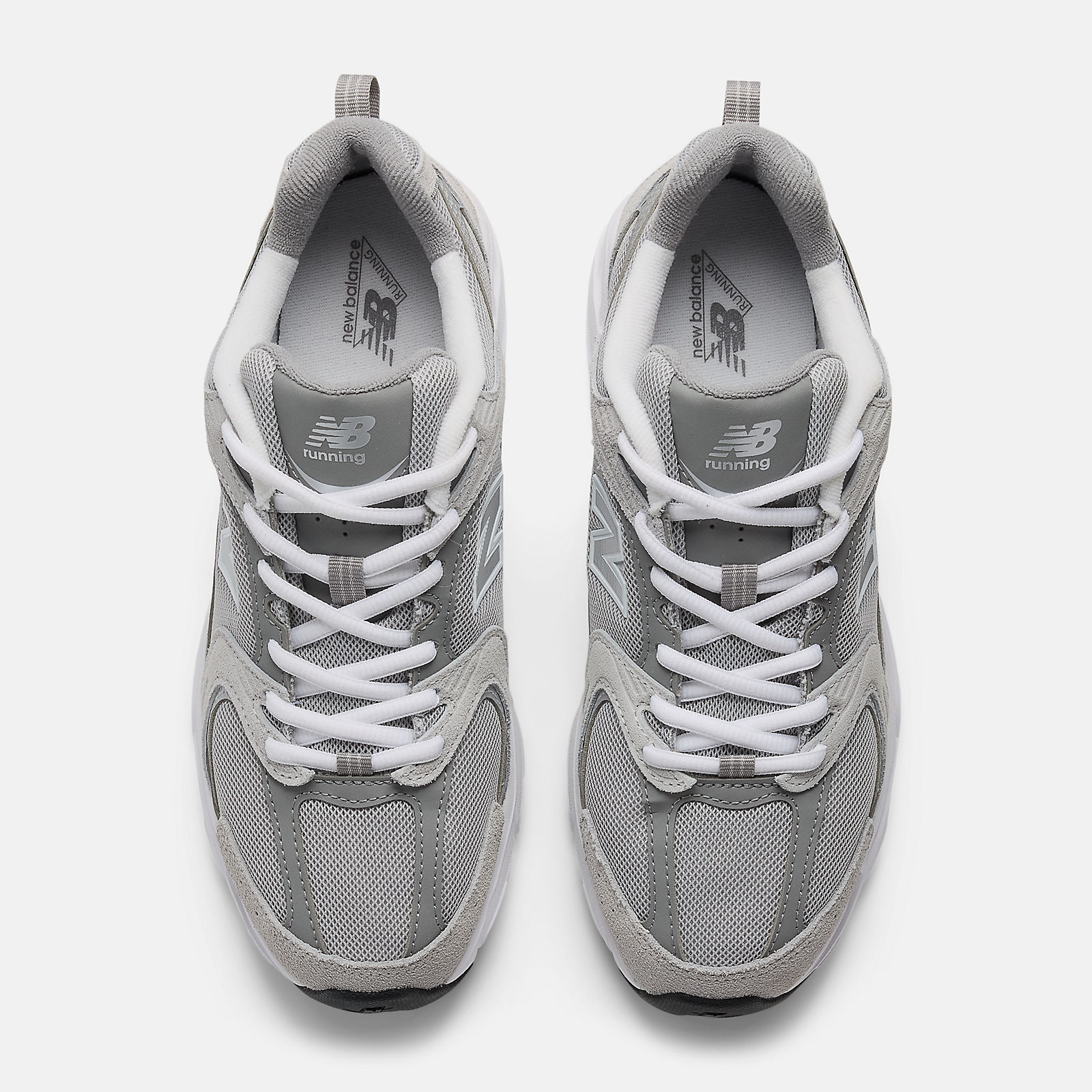 New Balance 530 - RAINCLOUD con SHADOW GREY y Silver Metallic - MR530CK