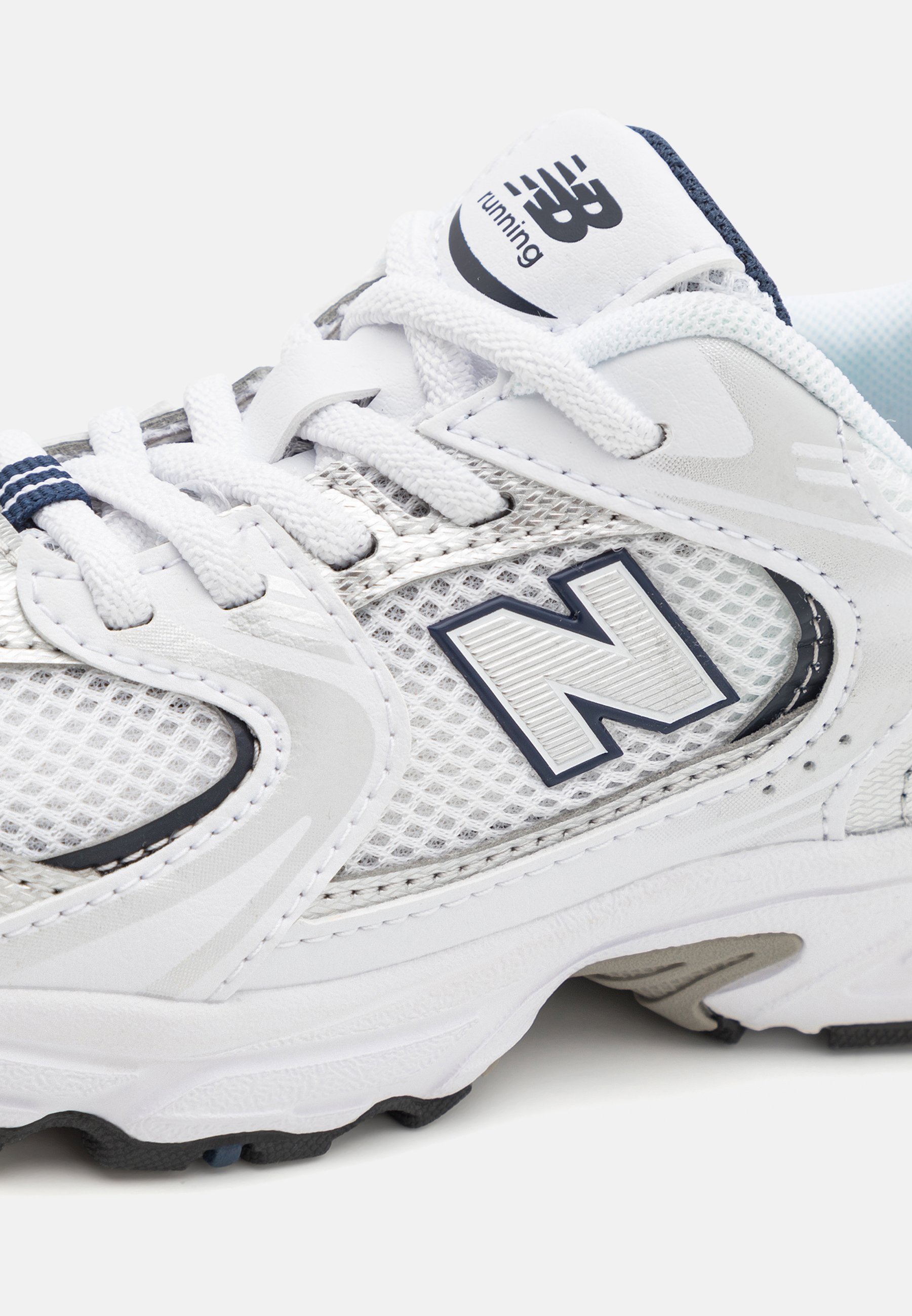 New Balance 530 UNISEX - Zapatillas - Grey/White/Silver - imagen 8