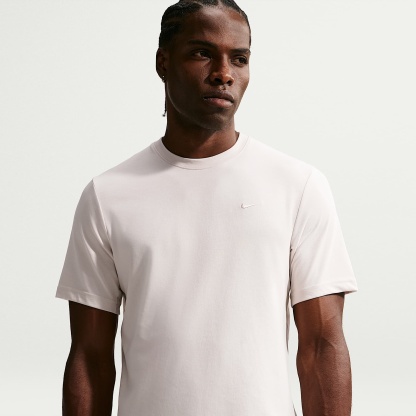 Nike Primary - Nike Primary vielseitiges Nike Dri-FIT Kurzarm-Oberteil für Herren