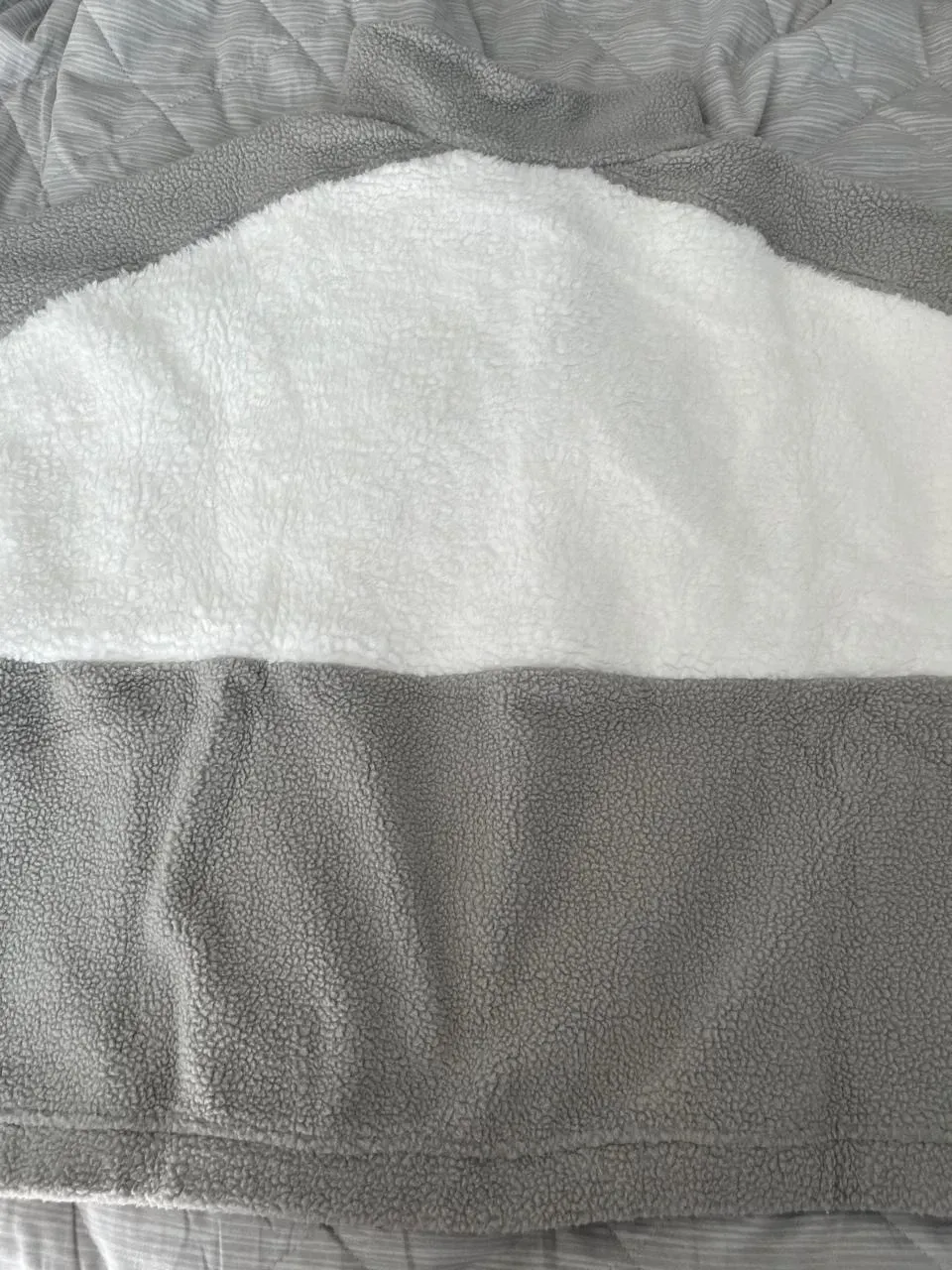 Trending Viral Women's Columbia Sherpa Fleece Pullover, Multi Sizes & Colors