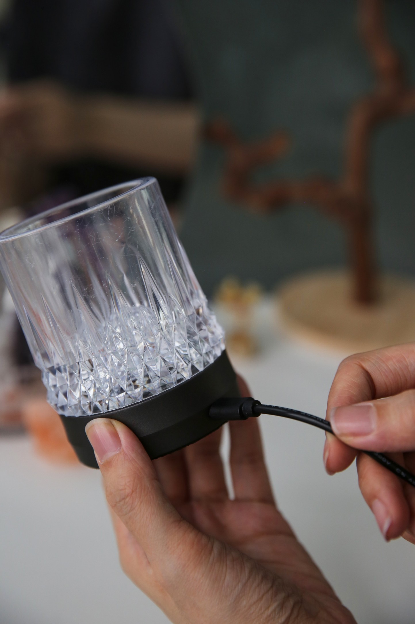 100% Pure Clear Quartz Himalayan Salt Cup Lamp