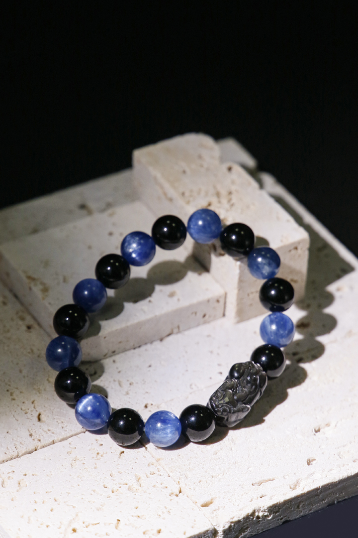 Kyanite Pixiu - Money Magnet Bracelet