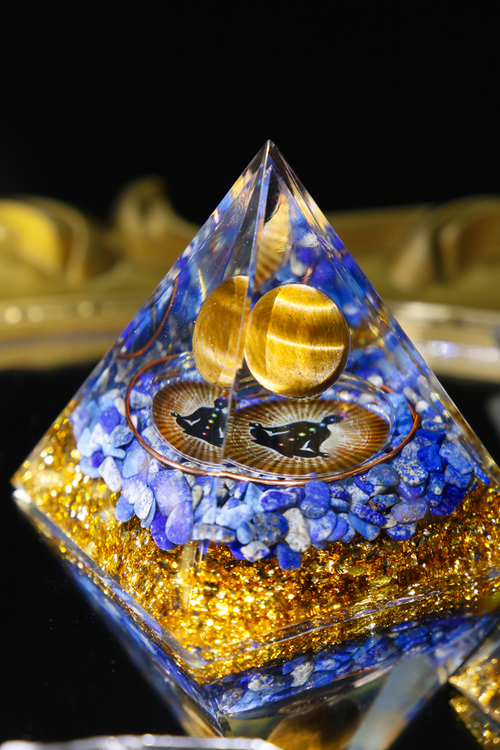 Crystal Pyramid - Orgone Energy Generator