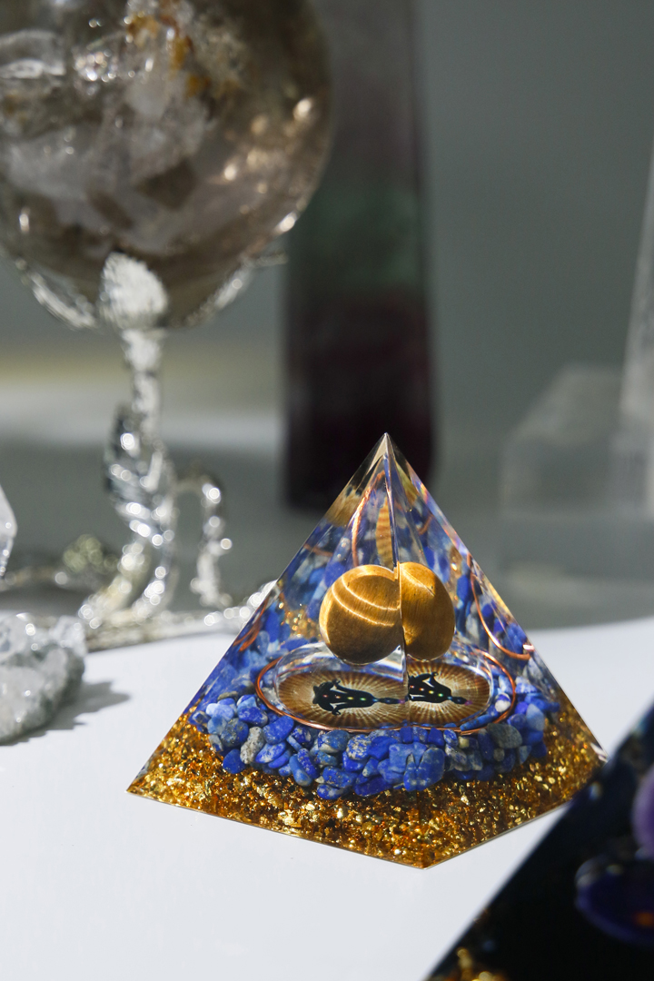 Crystal Pyramid - Orgone Energy Generator