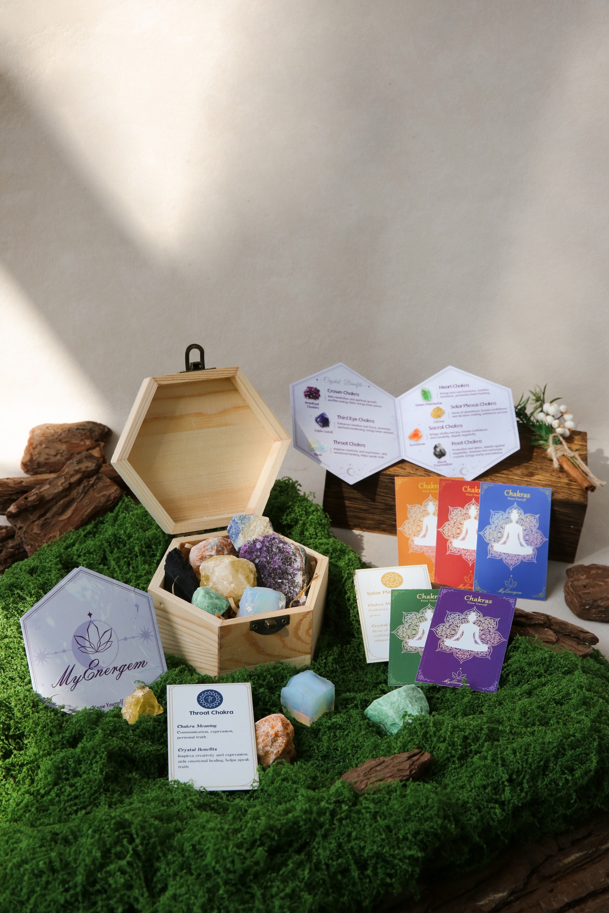 7 Chakra Healing Crystal Gift Box