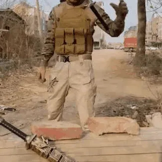 🌟50% reducere-💪Băt telescopic de autoapărare