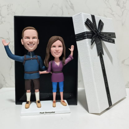 custom bobblehead figure fashion couple holding hands