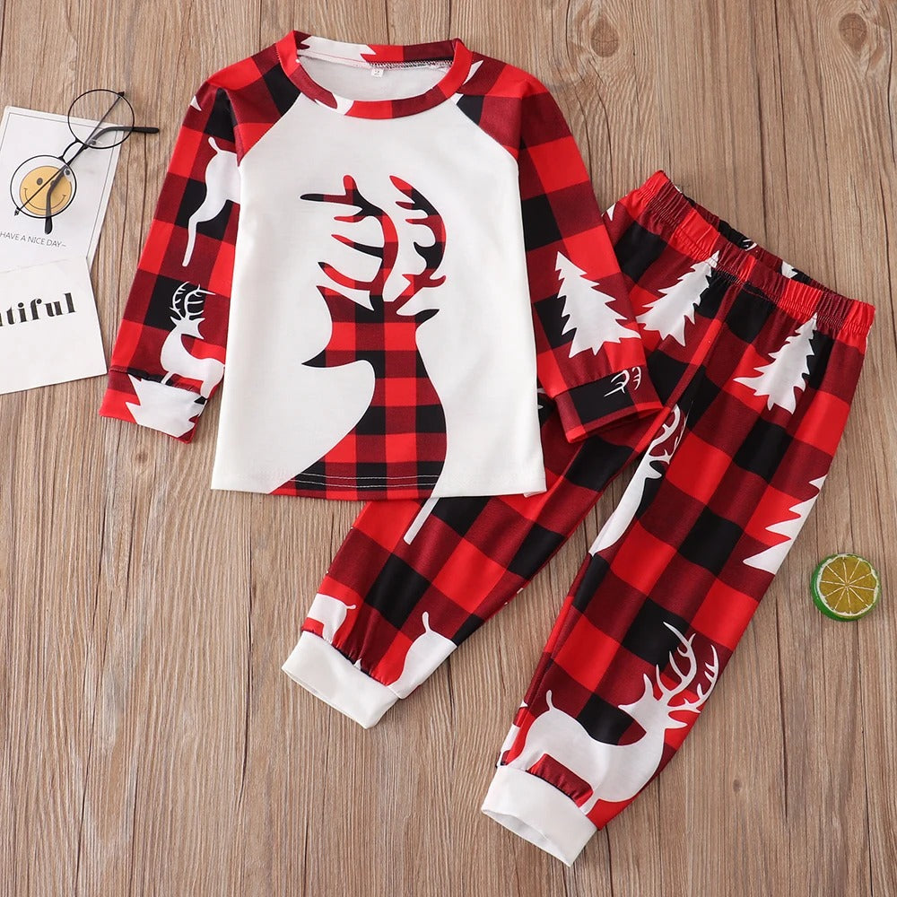 Reindeer Plaid Design Family Matching Pajama SetReindeer Plaid Design Family Matching Pajama Set - Image 4