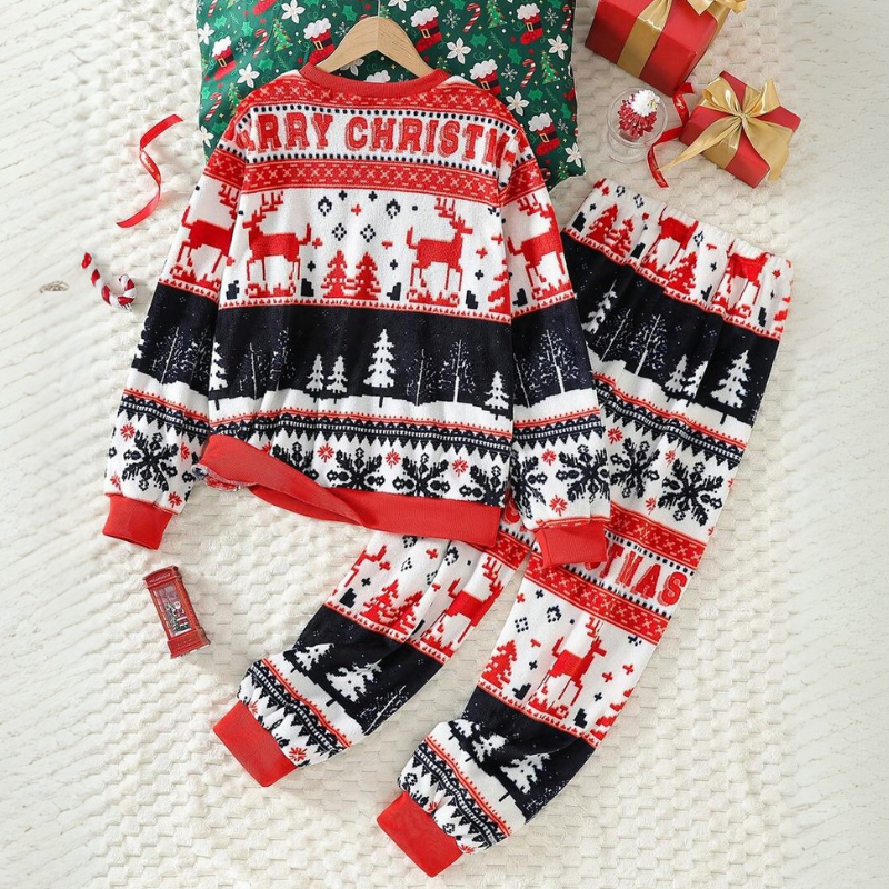 Festive Christmas Reindeer Print Family Matching Pajamas SetFestive Christmas Reindeer Print Family Matching Pajamas Set - Image 3