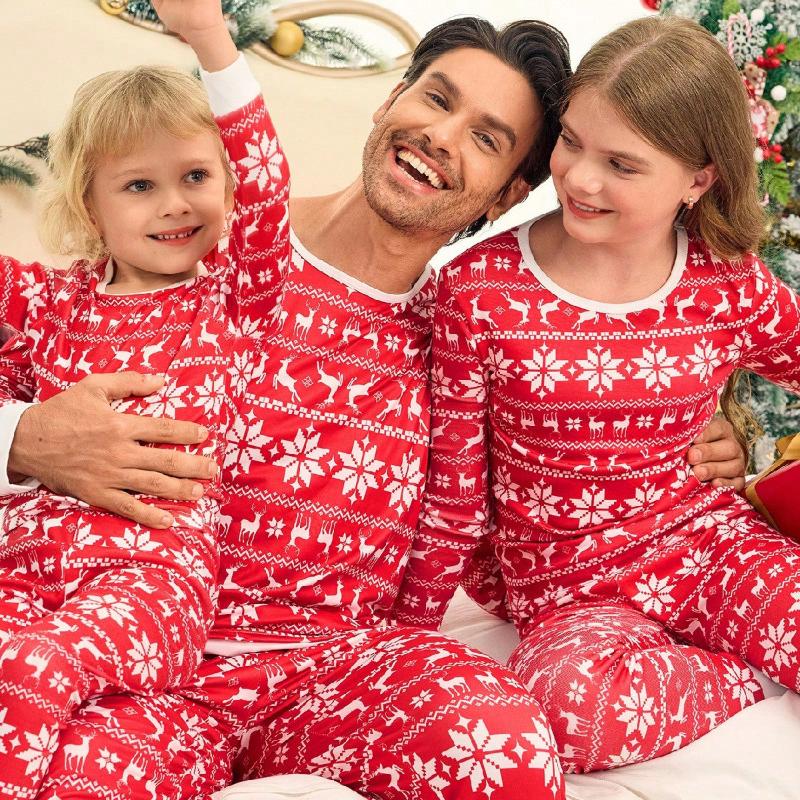 Festive Reindeer Print Matching Family Pajama SetFestive Reindeer Print Matching Family Pajama Set - Image 2