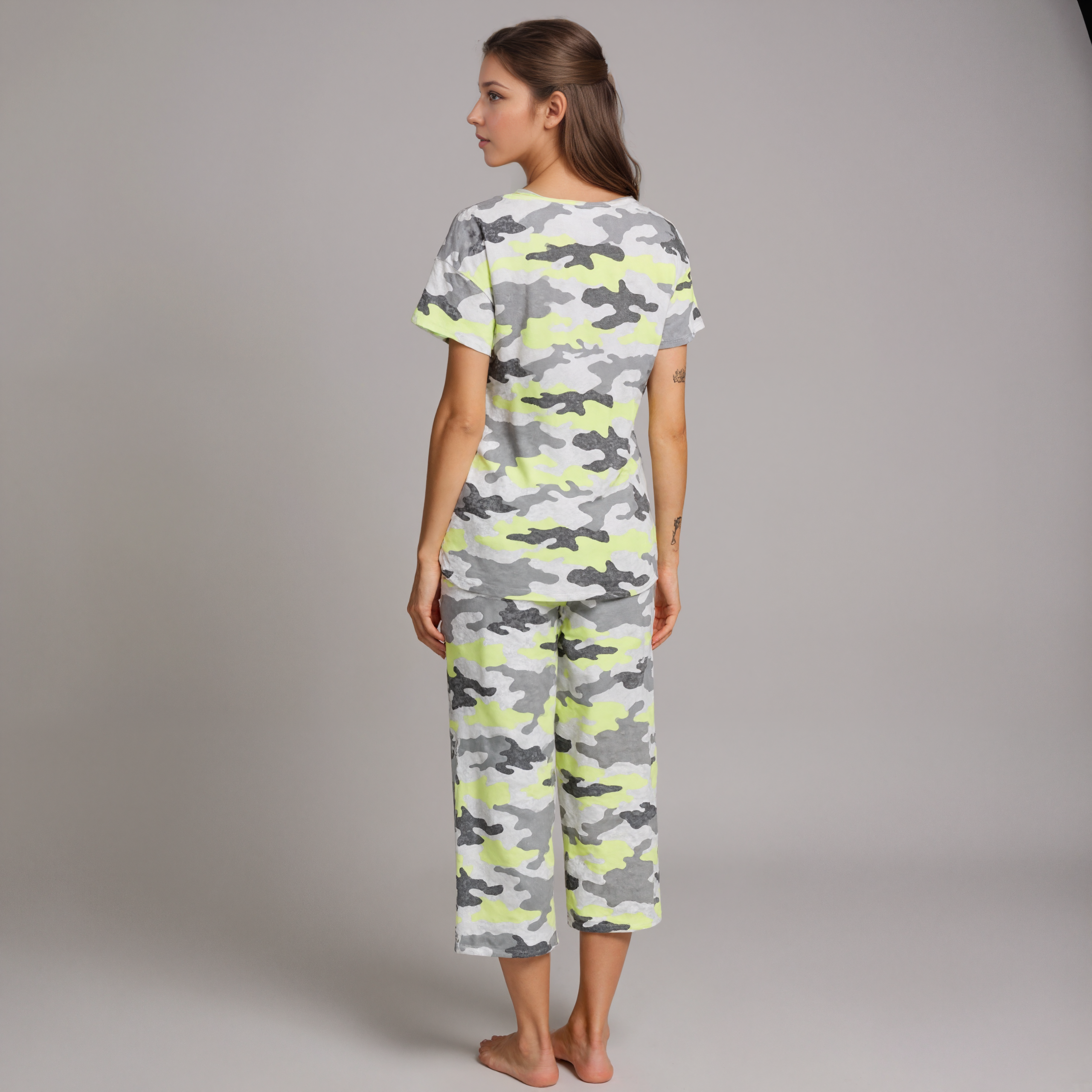 Pajama Set With Top And Capri Pants