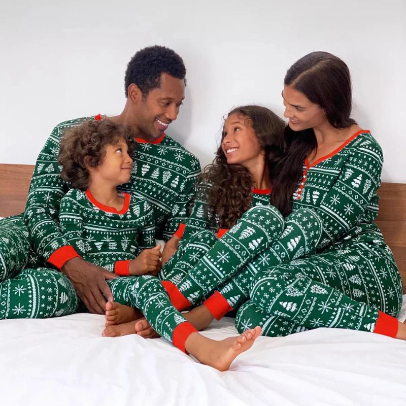 Christmas Tree Green Print Pajamas Set