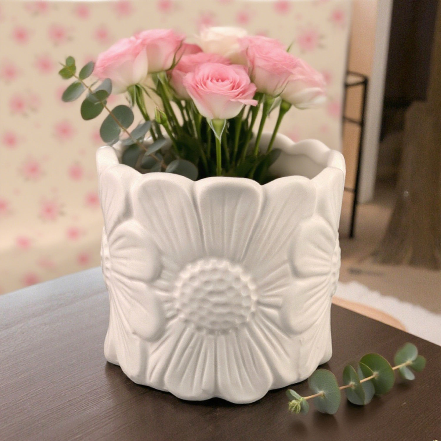 Ceramic Flower Pot with Relief Daisy Design