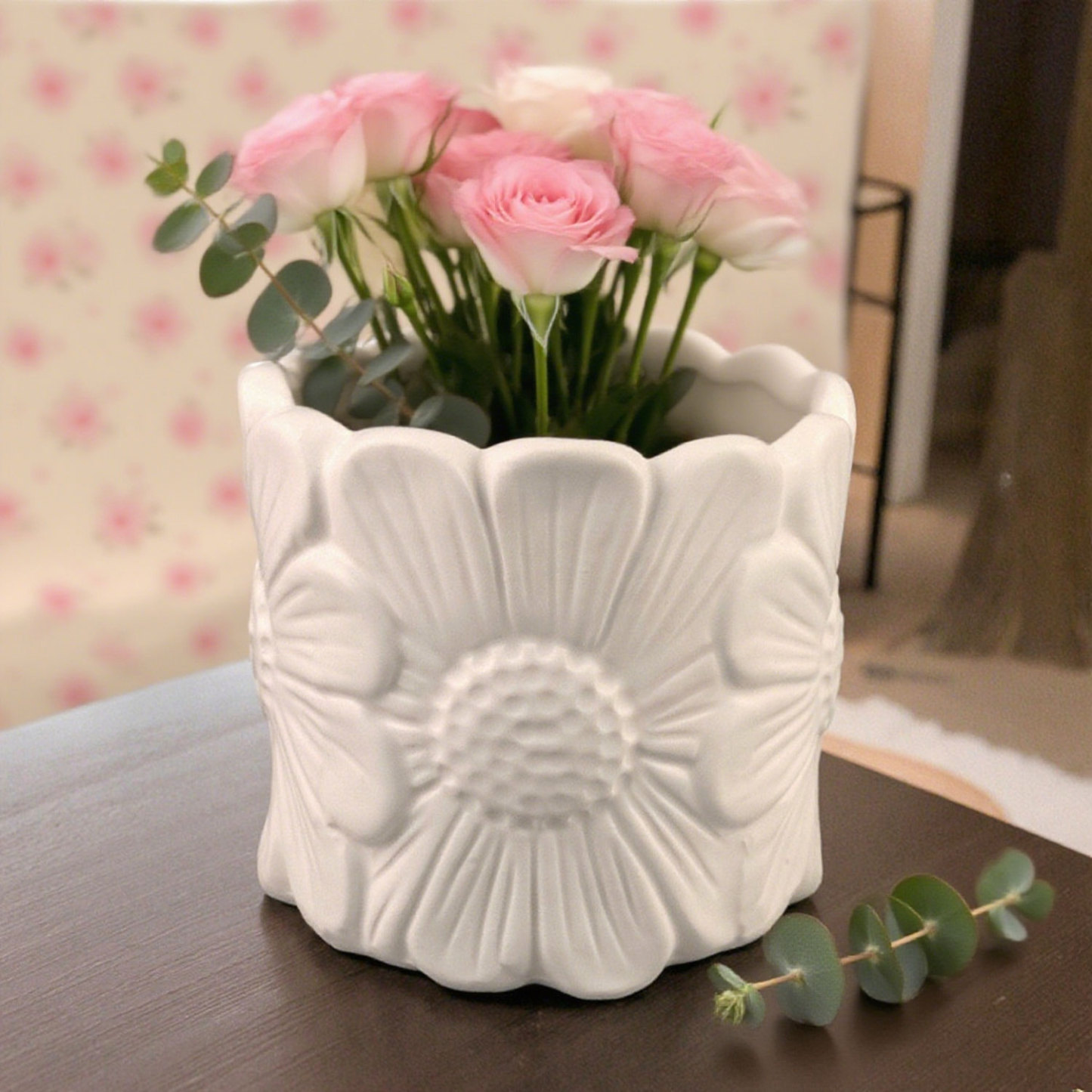 Ceramic Flower Pot with Relief Daisy Design