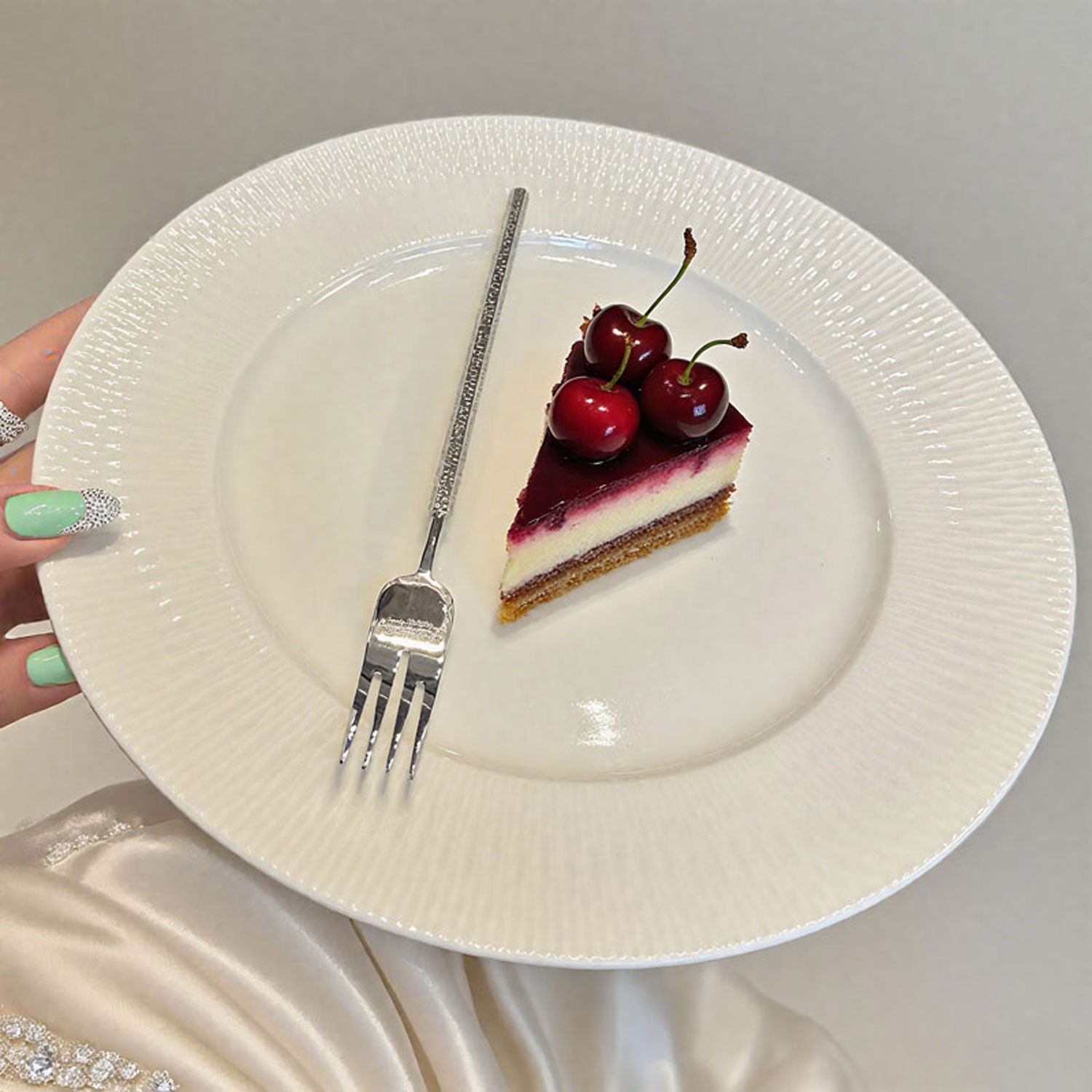 Handcrafted Ripple-textured Ceramic Plat