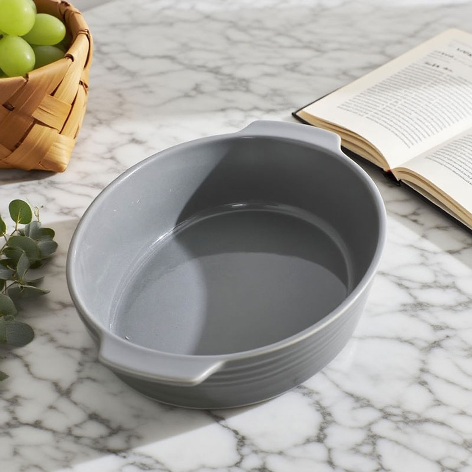 two-Ear Solid Color Oval Ceramic Baking Pan