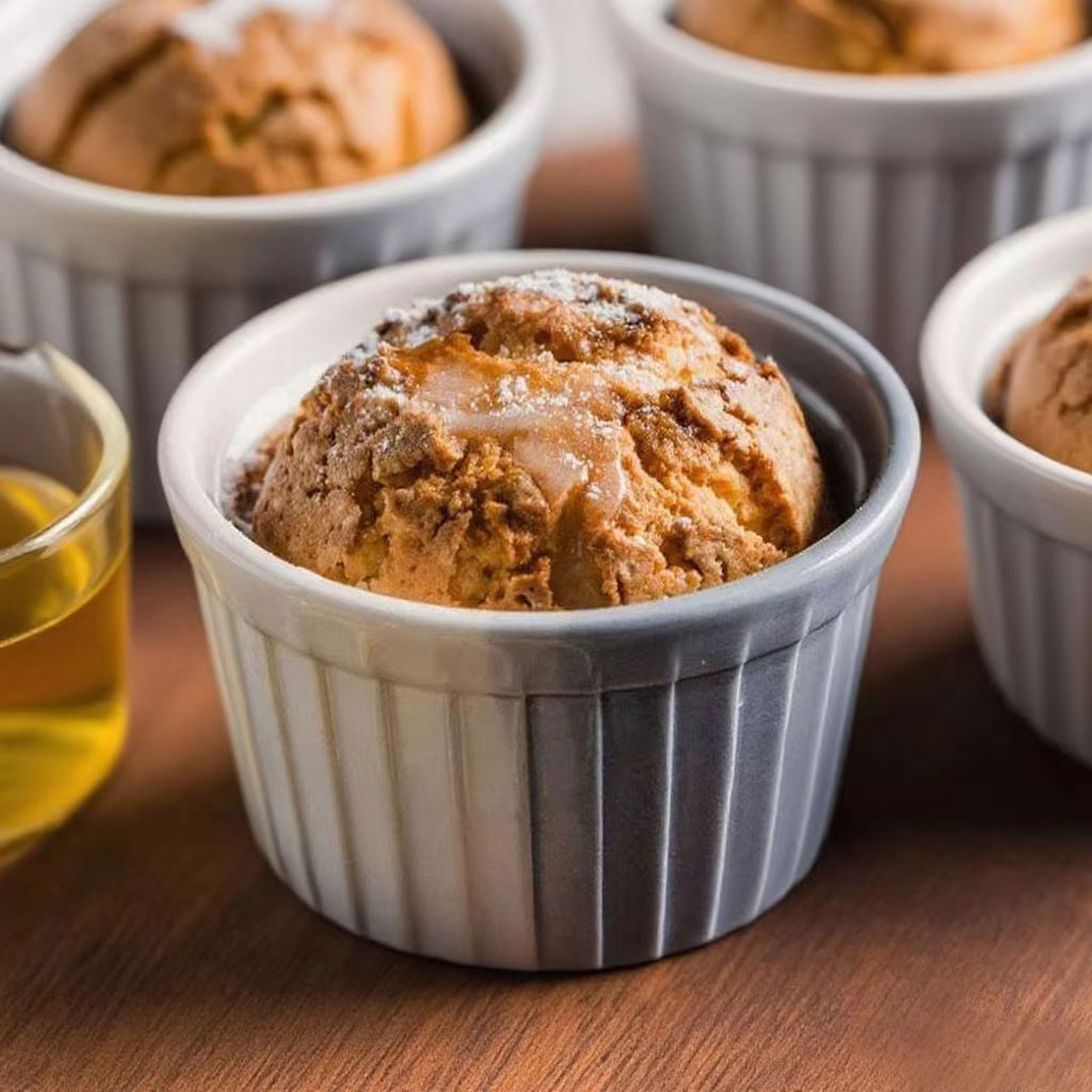 Two-Tone Ripple Ceramic Baking Bowl