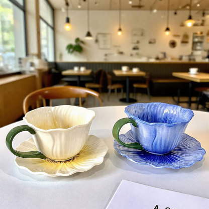 Papaver rhoeas Ceramic Cup & Saucer Set