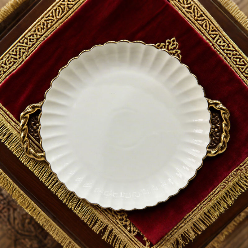 Double Handle Lace Round Shallow Plate