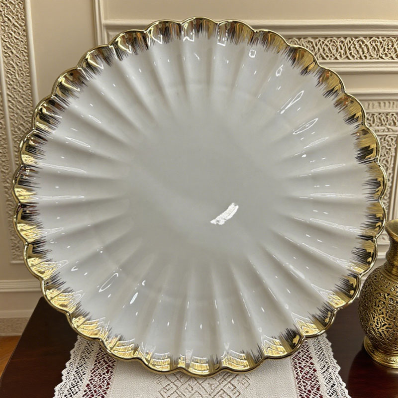 Gold - trimmed chrysanthemum ceramic shallow plate