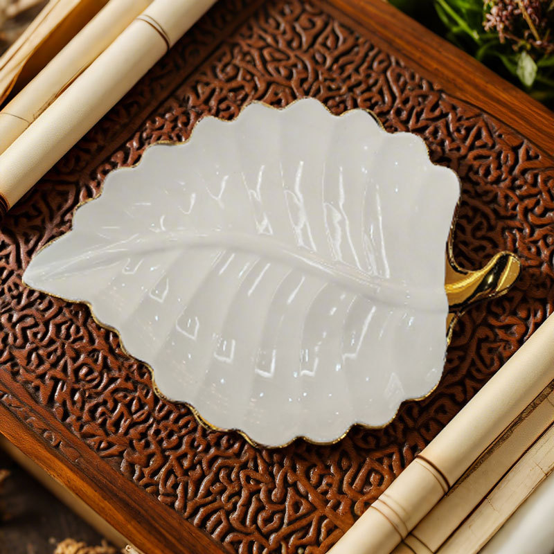 Large leaf - shaped ceramic shallow plate