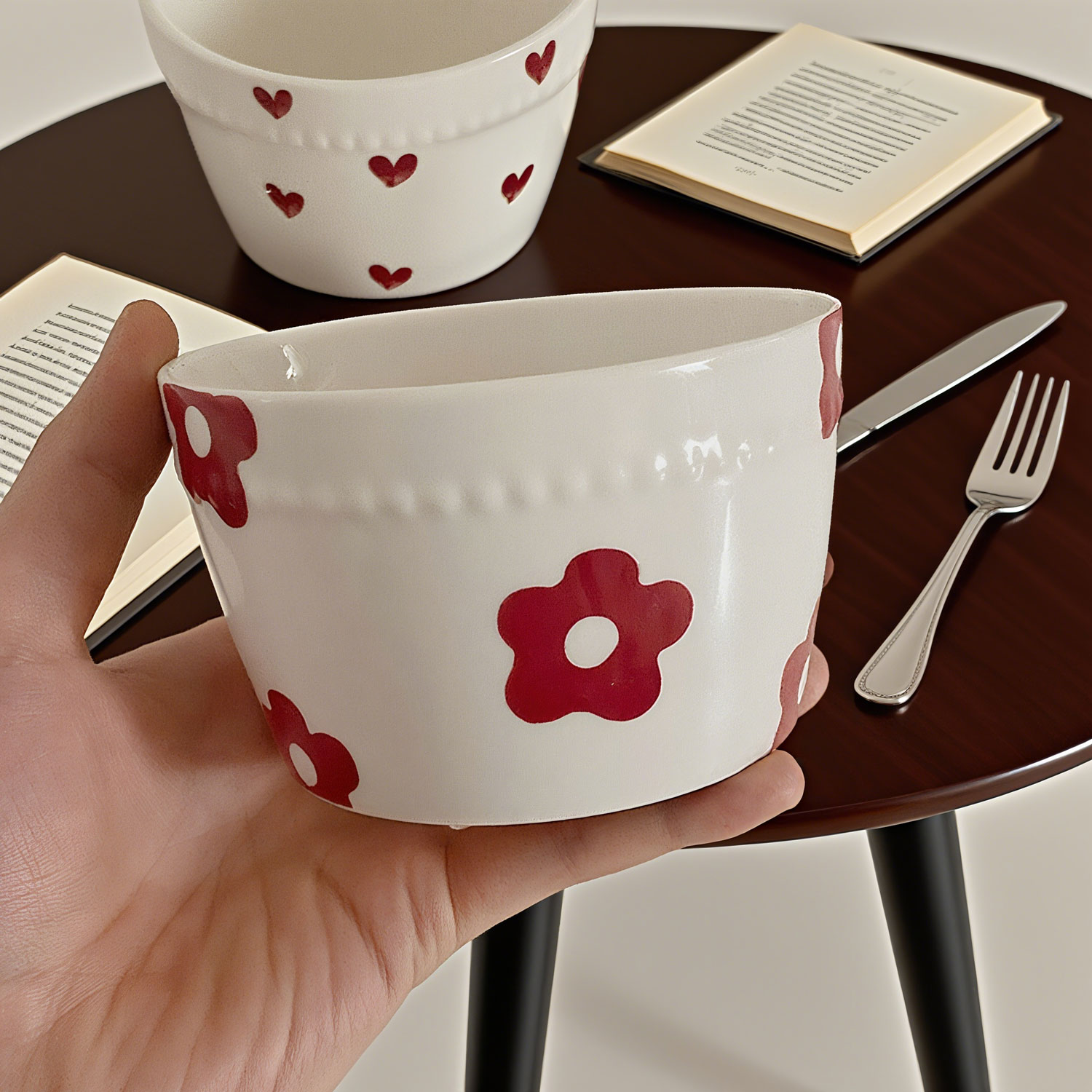 Hepburn-style ceramic rice bowl