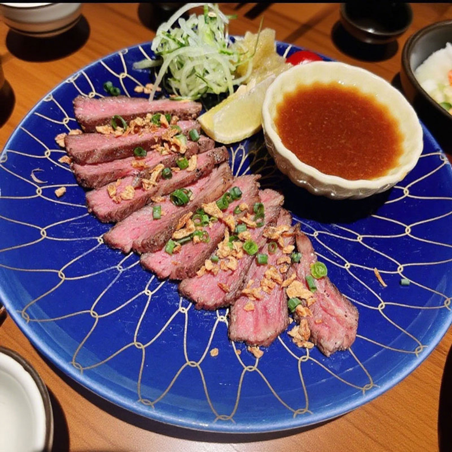 Creative Japanese ceramic round plate