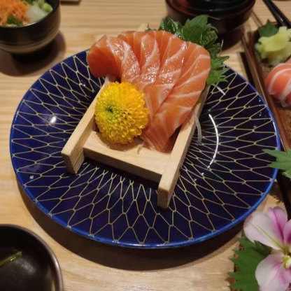 Creative Japanese ceramic round plate