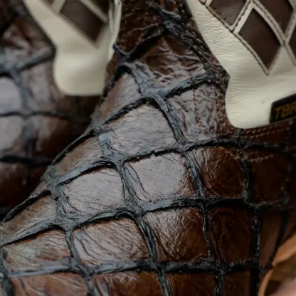 Čokoládově hnědé kožené boty Pirarucu - hranatá špička