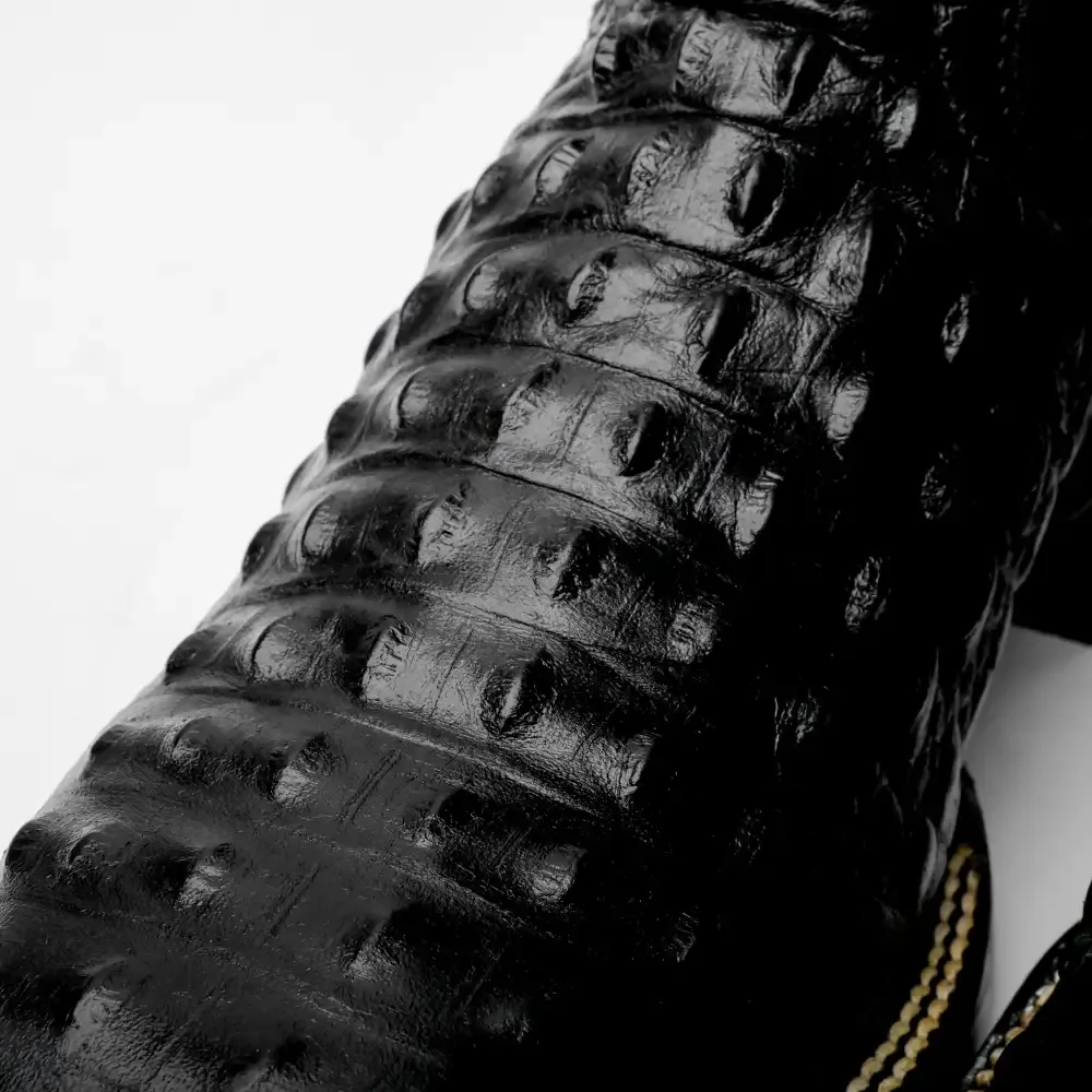 Černé kožené boty Caiman s rohovinou - hranatá špička