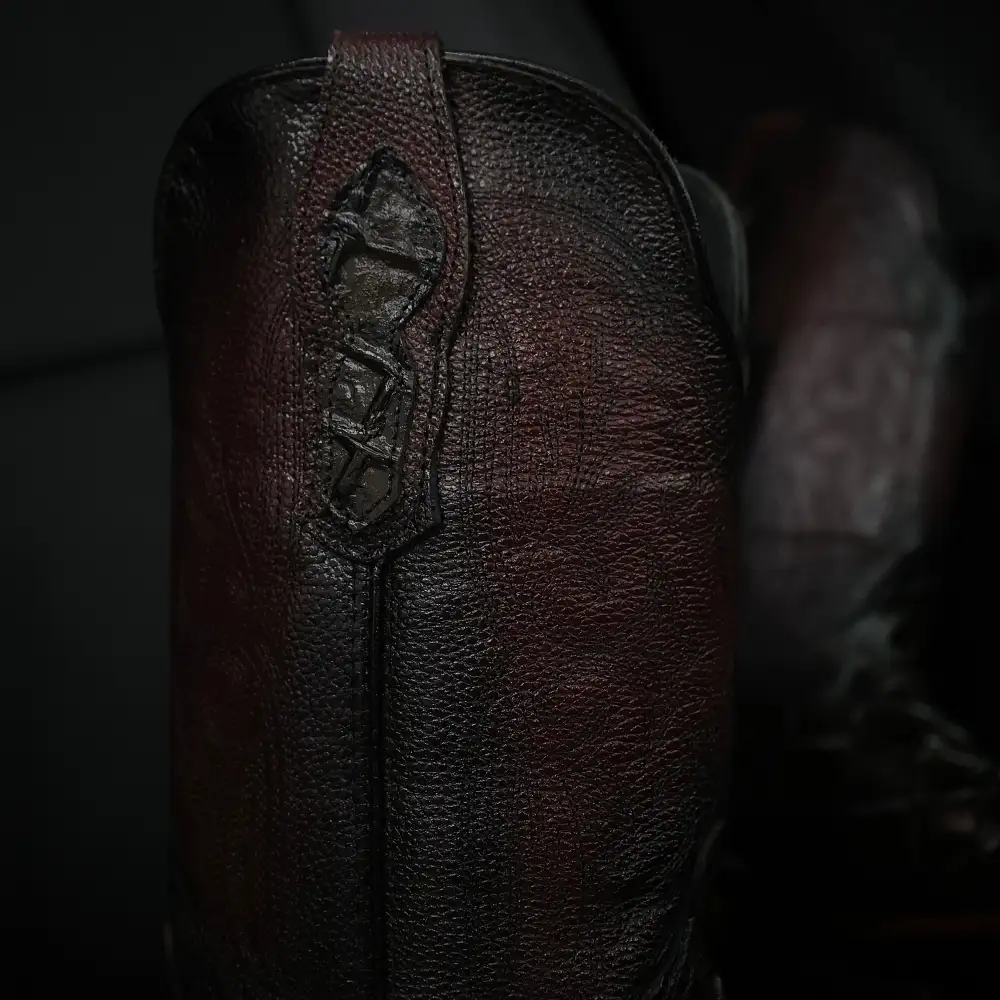 Vínové kožené boty Pirarucu – čtvercová špička