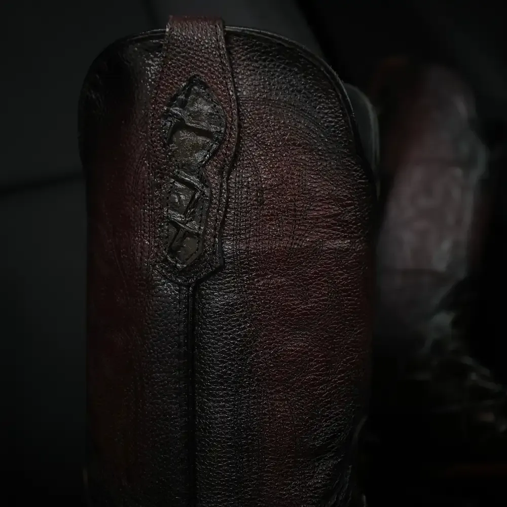 Vínové kožené boty Pirarucu – čtvercová špička