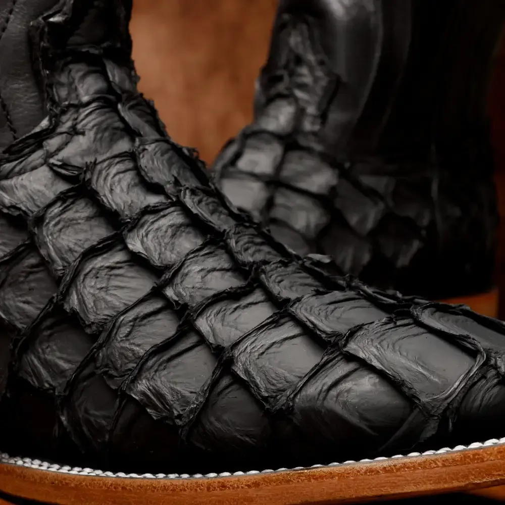 AUTENTICKÉ černé boty Pirarucu - hranatá špička